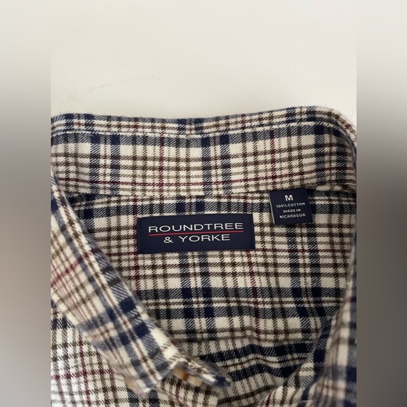 Roundtree and Yorke Men’s Plaid Checkered Flannel Button Down Shirt - Picture 4 of 5